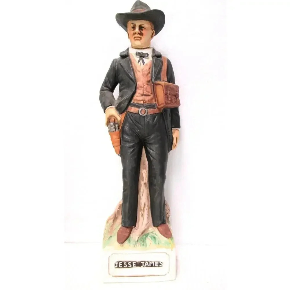 Jesse James Whiskey Decanter McCormick Distillery Gunfighter Series IN BOX